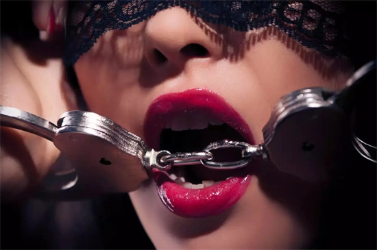 西檬之家-新人必须懂的S属性：BDSM入门指南